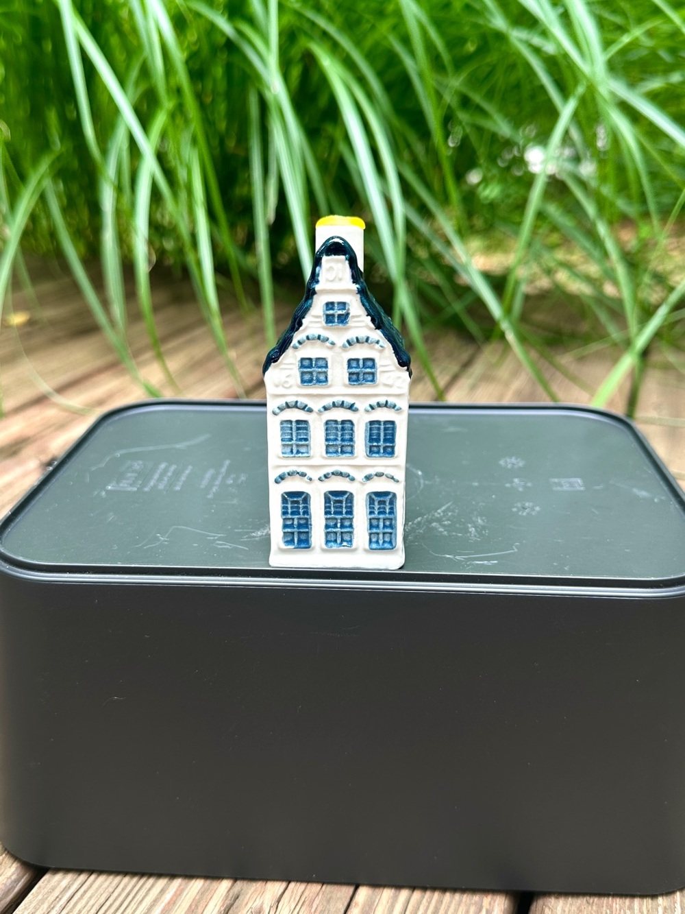 KLM #17 Blue Delft House BOLS Sealed Empty Vintage Rare